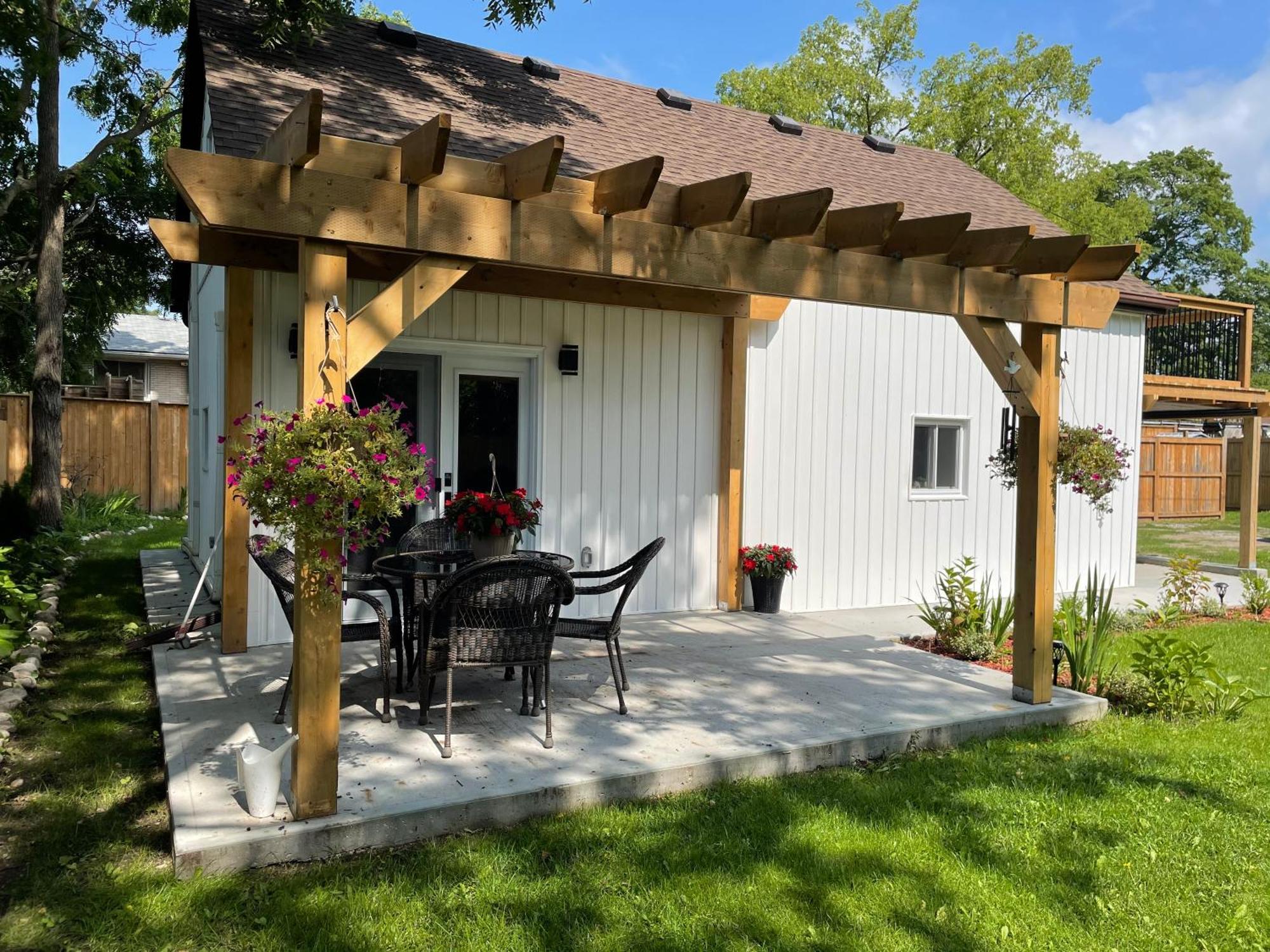 Cozy Cottage Style House Kitchener Exterior foto